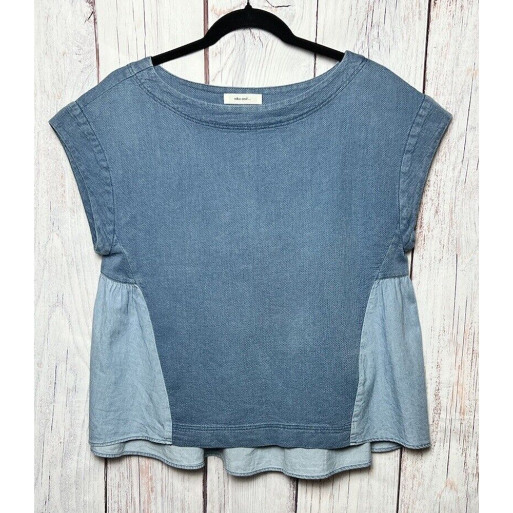 Niko And… Super Cute Women’s Blouse Blue Relaxed Fit Lightweight Size S or M